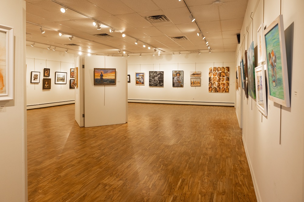 interior art gallery